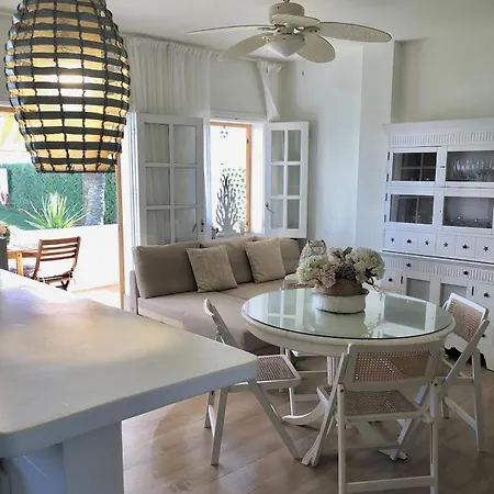 Charming Oceanfront Διαμέρισμα *