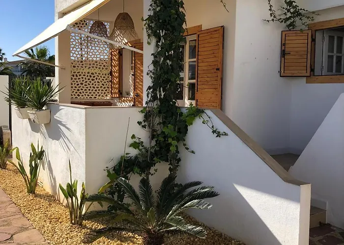 Διαμέρισμα Charming Oceanfront Les Deveses