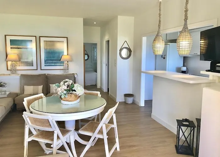 Charming Oceanfront Διαμέρισμα