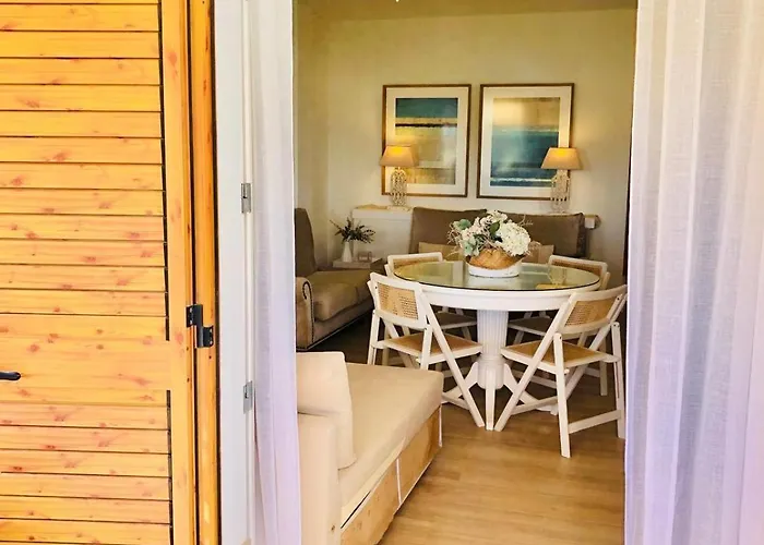 Διαμέρισμα Charming Oceanfront *